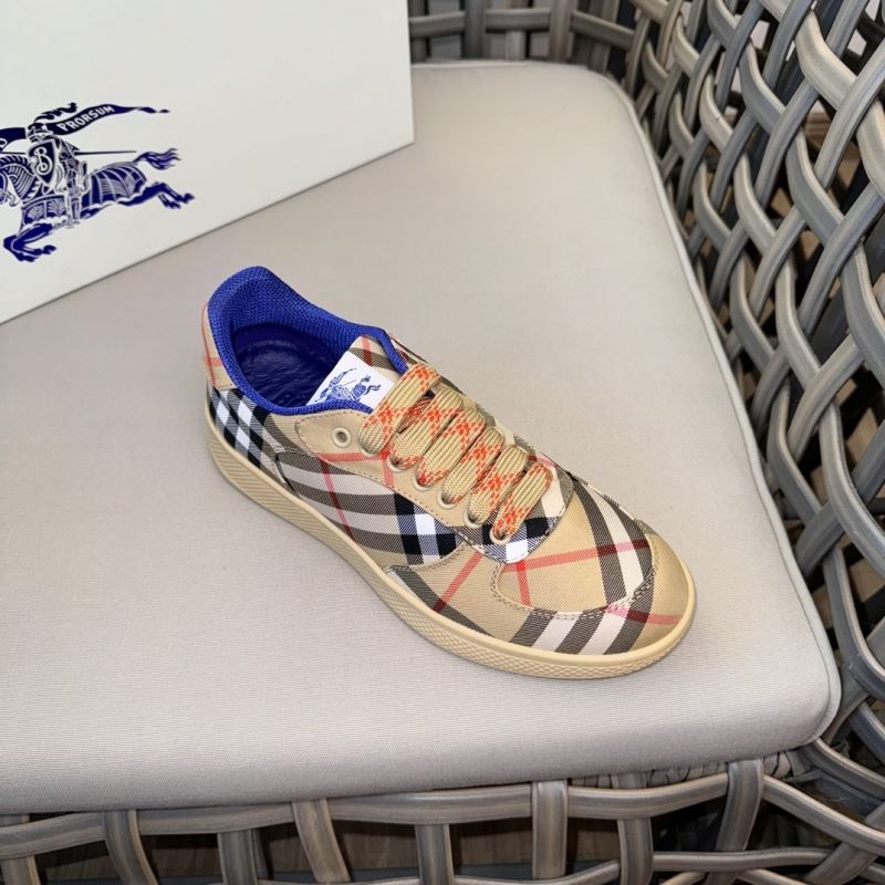 Burberry Low Shoes